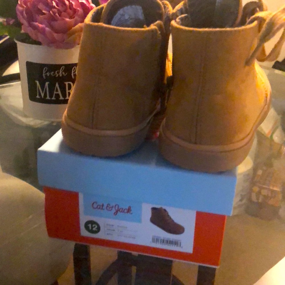 🚨🚨toddlers shoes 👞